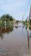 Херсонскую область затопило водой. Волонтеры работают в экстремальных условиях.